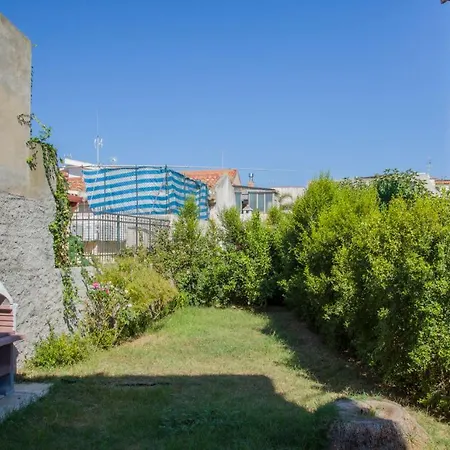 Blue House * Μιλάτσο